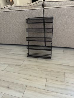 Spice Rack- like new