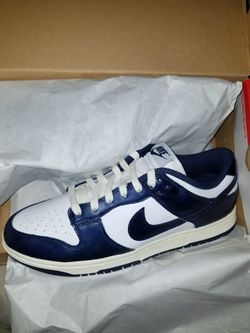 Nike Dunk Low "Midnight Navy"