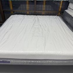 KING SIZE PURPLE PREMIER .3 MATTRESS & BOX SPRINGS BED SET