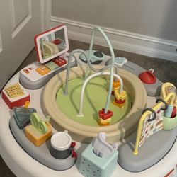 Fisher Price Baby to Toddler 2-in-one like a boss activity center and play table