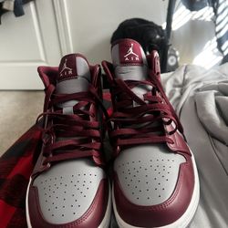 Air Jordan Retro 1s (Burgundy&Grey)