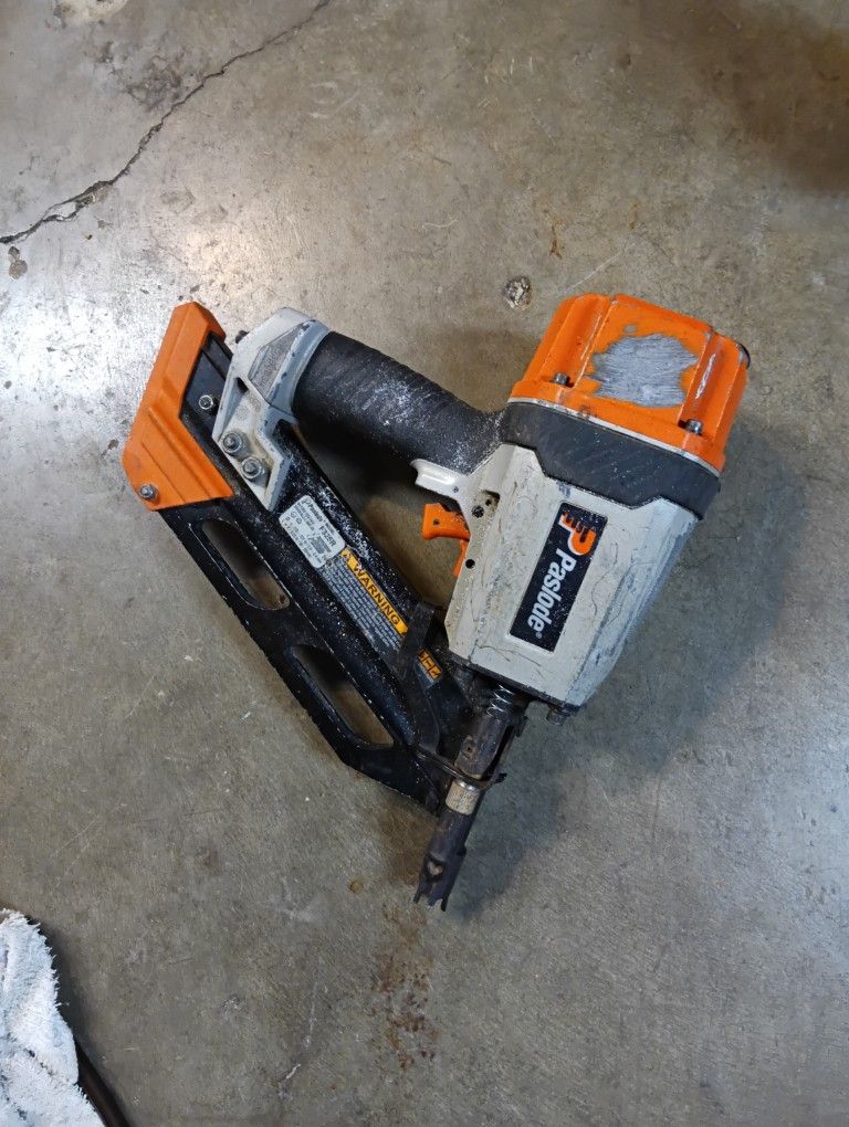 Paslode Framers$150 Each Or Both For $275