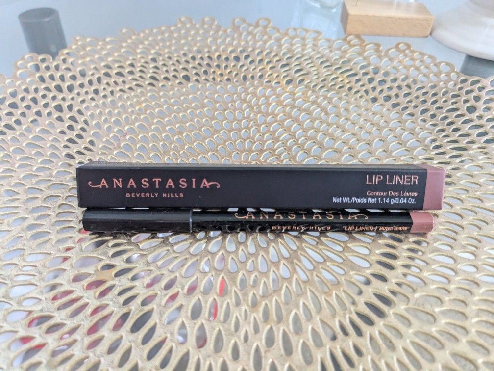 Anastasia Beverly Hills Lip Liner