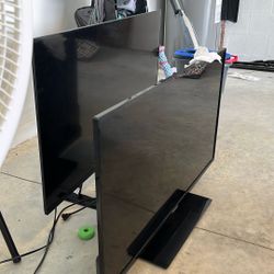 2 TV’s Ones A 2024 45 Inch Inch Vizio And 32 Inch Westinghouse 