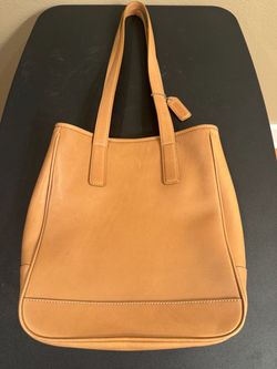 Coach purse / small Tote style 7776