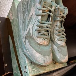 Melo 02 Jade 