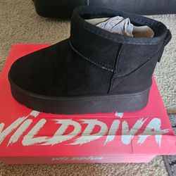 Wild Diva Black Platform Mini Boot