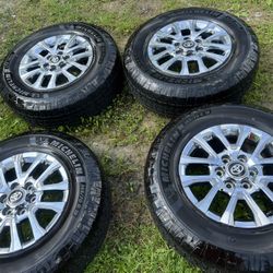 2025 Toyota Tacoma rims and tires