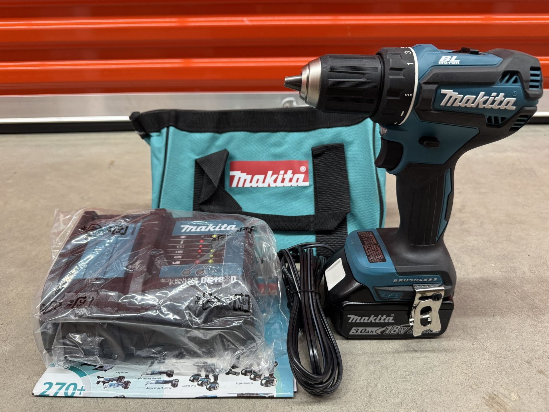 Makita 18V LXT Lithium-Ion Brushless Cordless 1/2 in. Driver-Drill Kit with 3.0Ah Battery & Charger