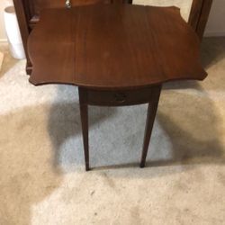 Mid century accent table USA drop leaf
