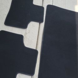 Set Of Floor  and Trunk  Mats For Mercedes GLA 