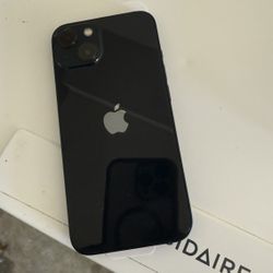 iPhone 13 , Unlocked   for all Company Carrier ,  Excellent Condition Like New 