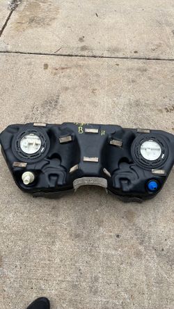 2015 mustang gt 5.0 gas tank