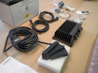 Panoptix Livescope with GLS10 box (live scope)