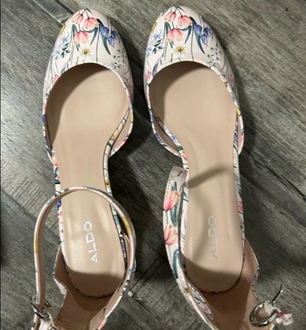 Shoes ALDO Legeallan Spring Floral Round Toe Dress Shoes with Metallic Block Heel