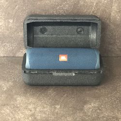 JBL Flip 5 Portable Bluetooth Speaker – Good Condition (NO CHARGER)