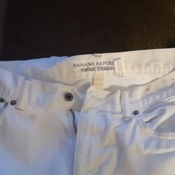 Banana Republic Vintage White Straight Jeans  33×32
