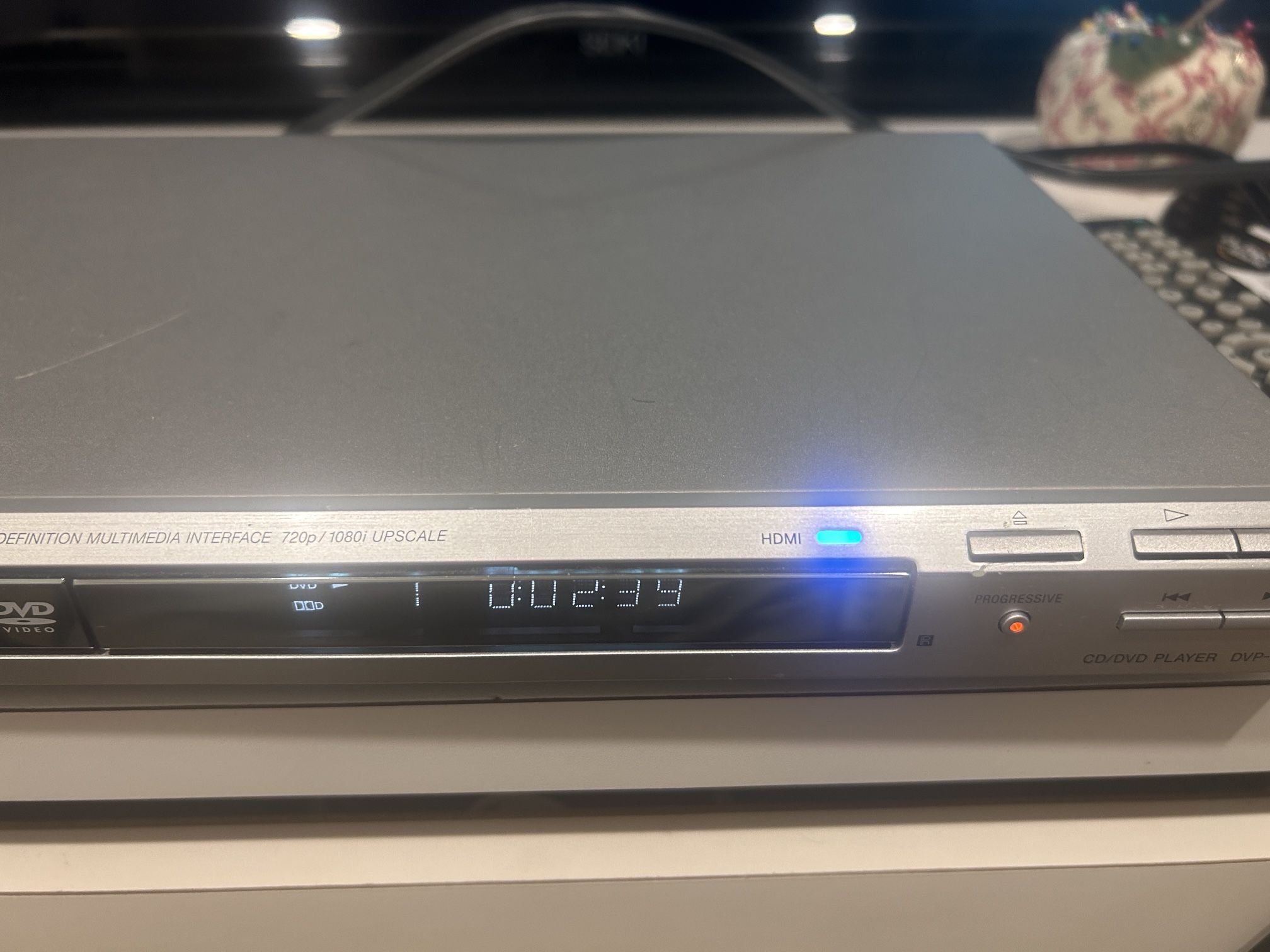 Sony DVP-NS75H Silver CD/DVD Player HDMI 720p / 1080i Upscale with remote. In Miami.