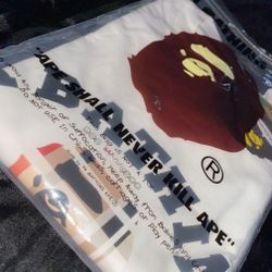 A Bathing Ape White T-Shirt Size Medium 