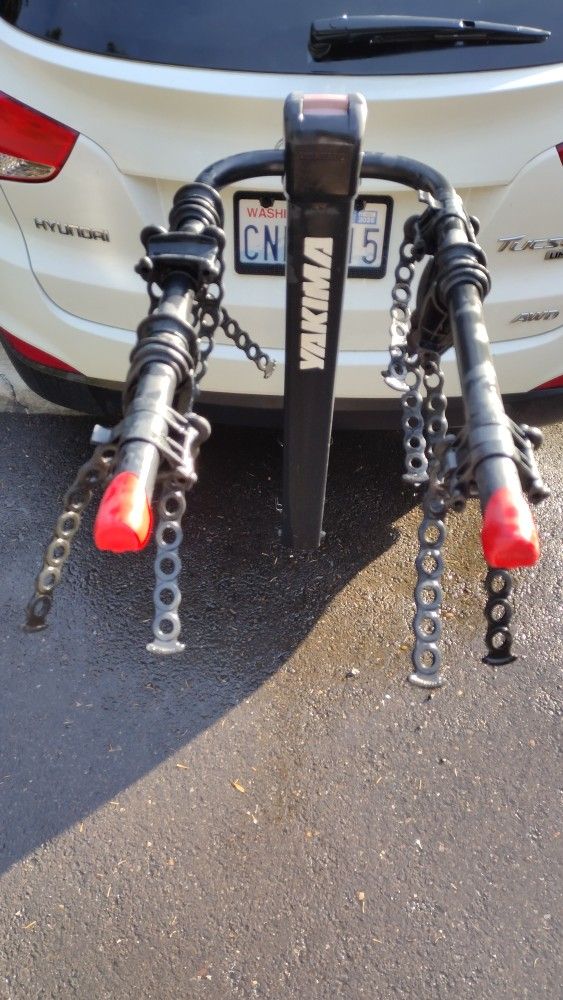 Yakima 4-Bike Tilting Hitch Bike Rack