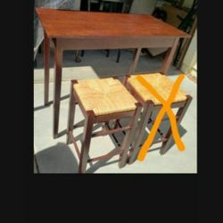 High Table W/1 Bar Stool