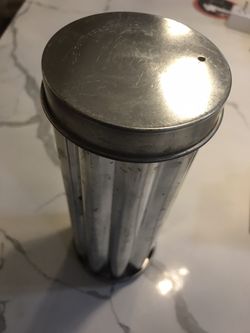 Pampered Chef Scalloped Bread Tube,  Pampered Chef Deluxe Cheese Grater 
