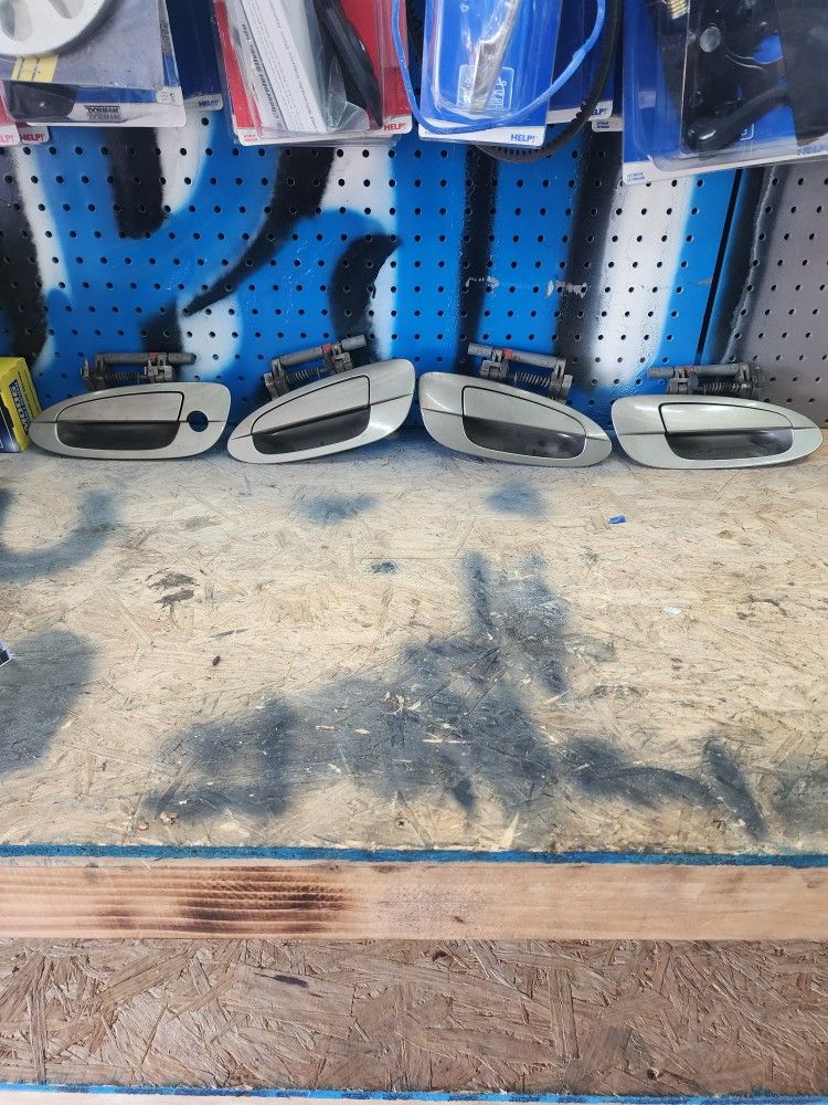 06 Altima Door Handles Oem