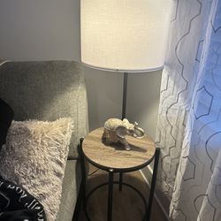 2 End Tables With Lamps Attached 