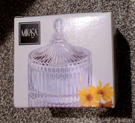 Mikasa Diamond Fire Covered Canister