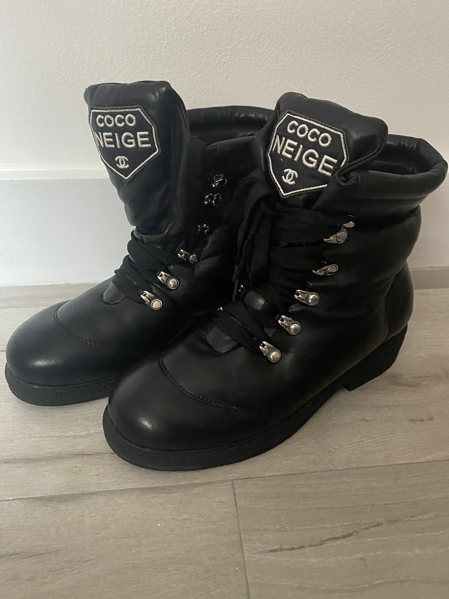 Chanel Boots Size 38 for Sale in Sunny Isles Beach, FL - OfferUp