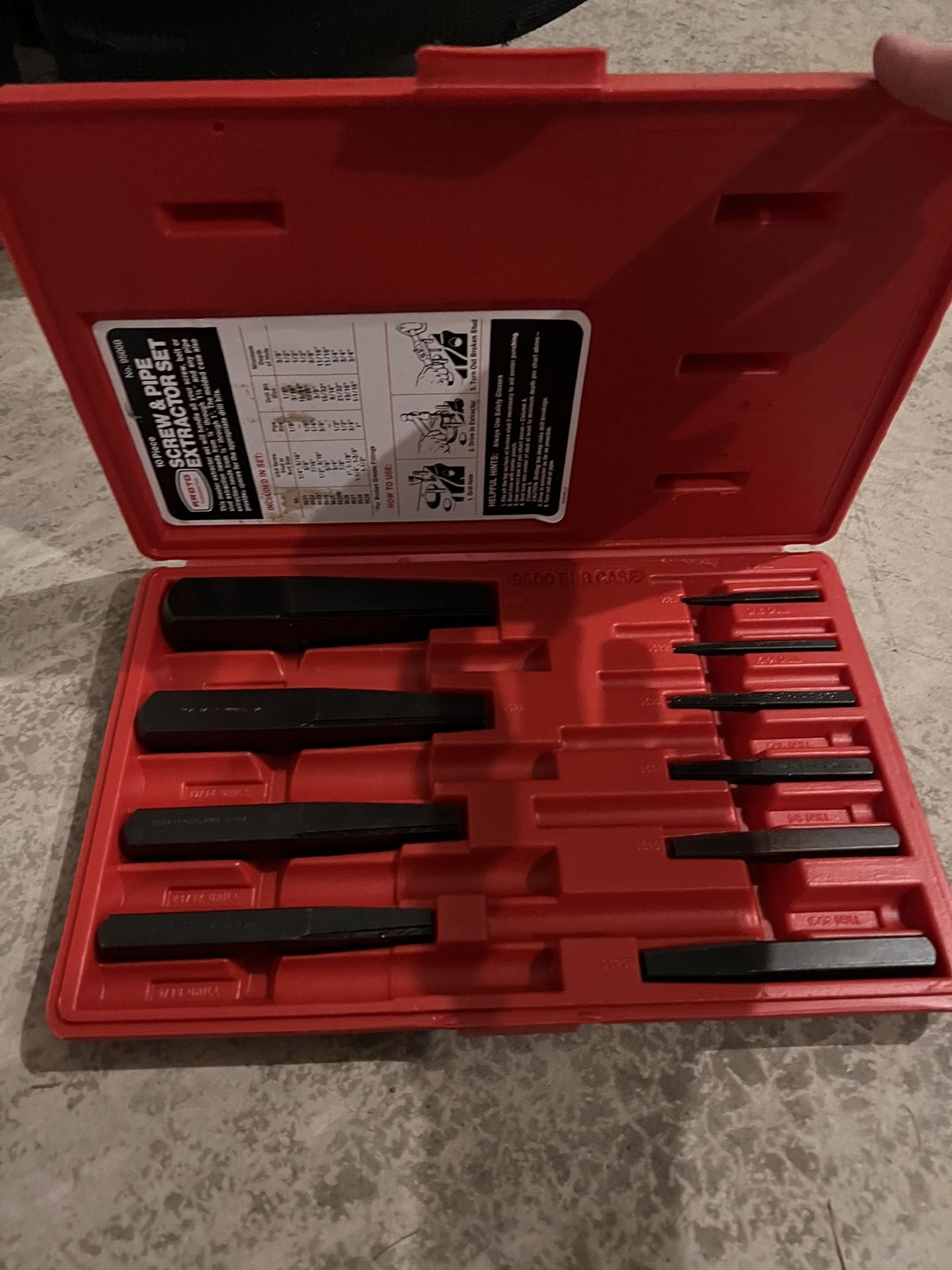 Screw and Pipe Extractor Set