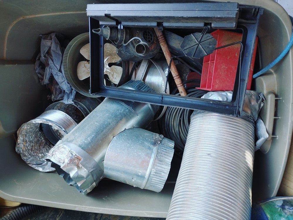 Various Grow Equipment, Bulbs Etc.
