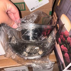 2 brand new metal bowls
