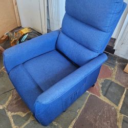 Power Lift Recliner - helps you stand up - Like New - Used 1 Month 
