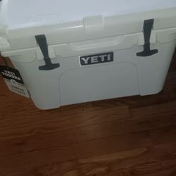 YETI COOLER