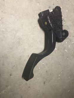 Pedal de aseleracion y sensor totota sienna 2008