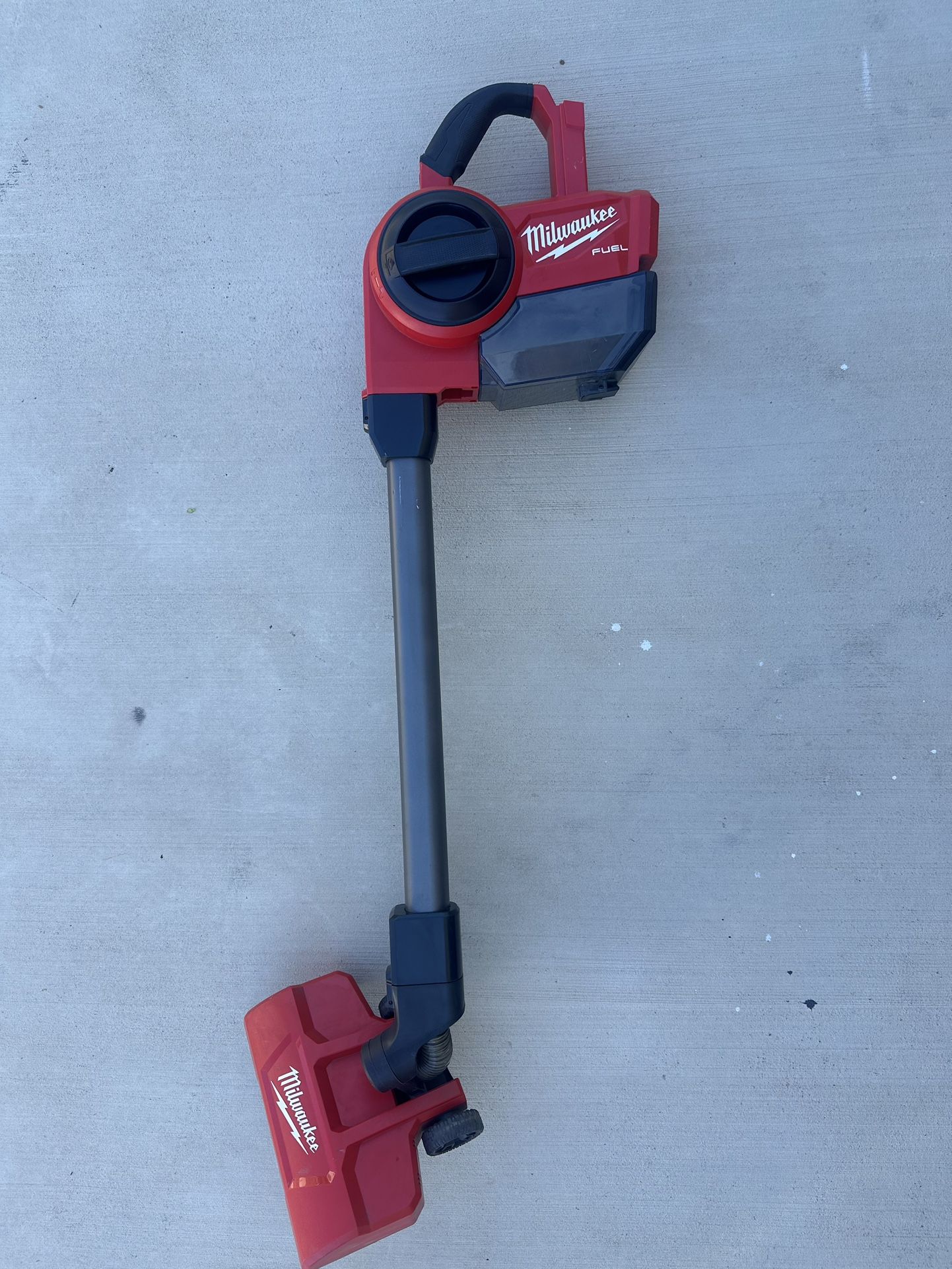 Milwaukee M18 Compact Vacuum (0882-20) – Bare Tool Only