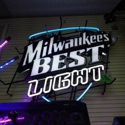 Milwaukees Best Light Neon Light