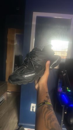 Balenciagas led tracks
