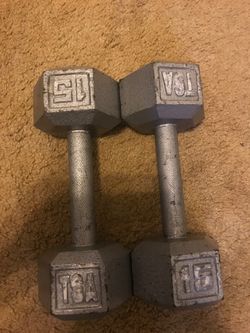 (2) 15 pound tsa dumb bells