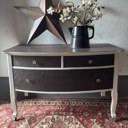 🌼 Petite Refinished Dresser On Wheels 