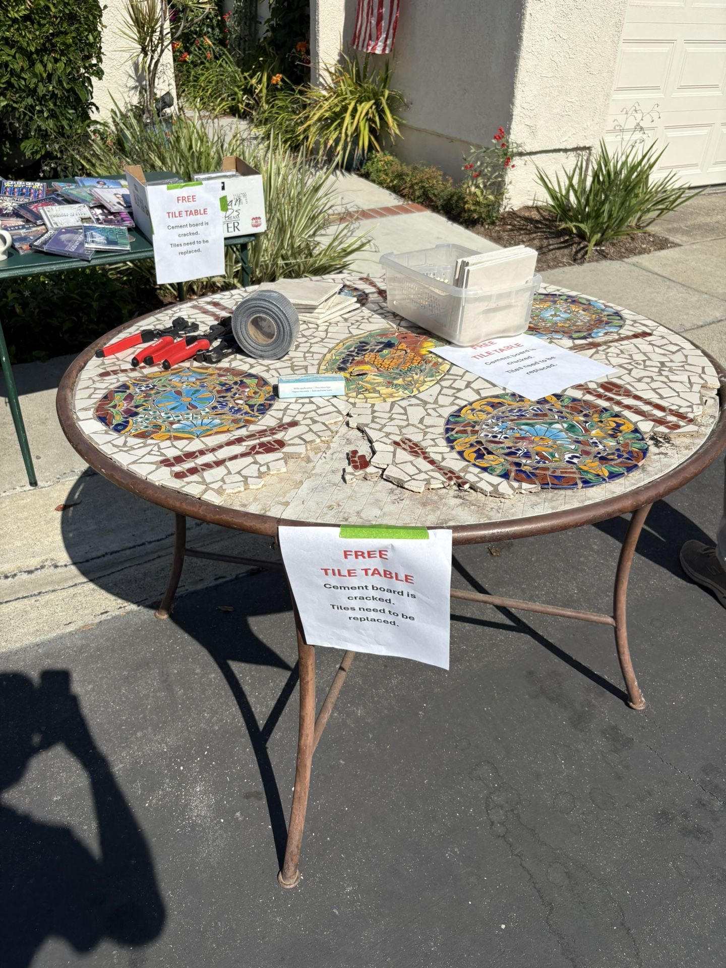 Free Tile Table
