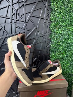 Aj1 Nike Air jordan 1 low travis Scott Dark Mocha Size 7,7.5,8,8.5,9,9.5,10,10.5,11,12