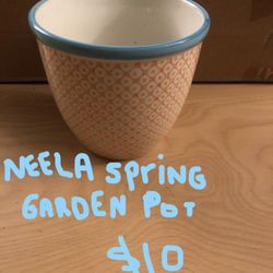 Neela Garden Pot Approx 5”