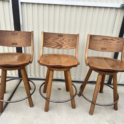 Barstools. Outdoor/indoor  Swivel Chair Take All $60
