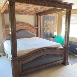 5-Piece Wooden Bedroom Set King Poster Bed Drawers Side Table Wardrobe Mirror 