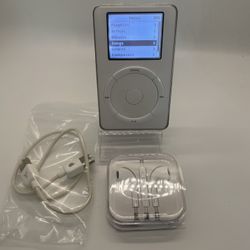 Collectors Item Early Model Apple iPod Classic Model A1019 10gb