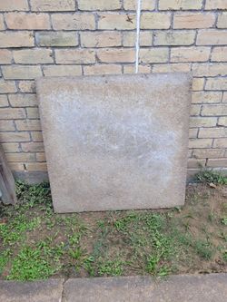 Solid concrete equipment pad 3'x3'x2"