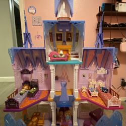 Frozen Castle Doll House