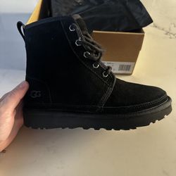 UGGS neumel Black Size 5